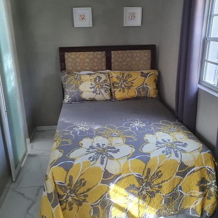 Devachan Apartments Bridgetown Bilik gambar