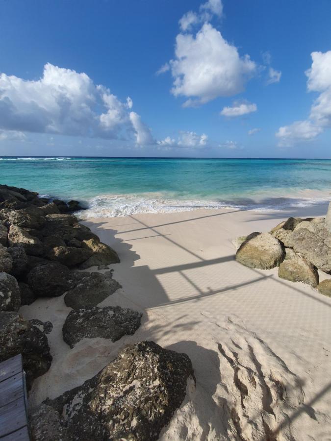 Devachan Apartments Bridgetown Luaran gambar