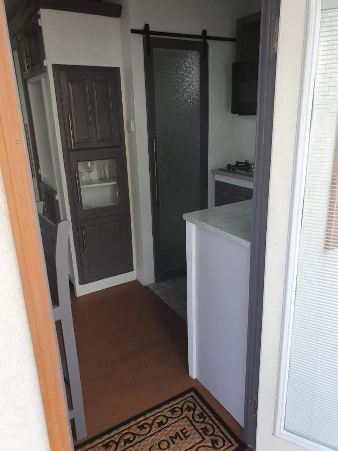 Devachan Apartments Bridgetown Luaran gambar