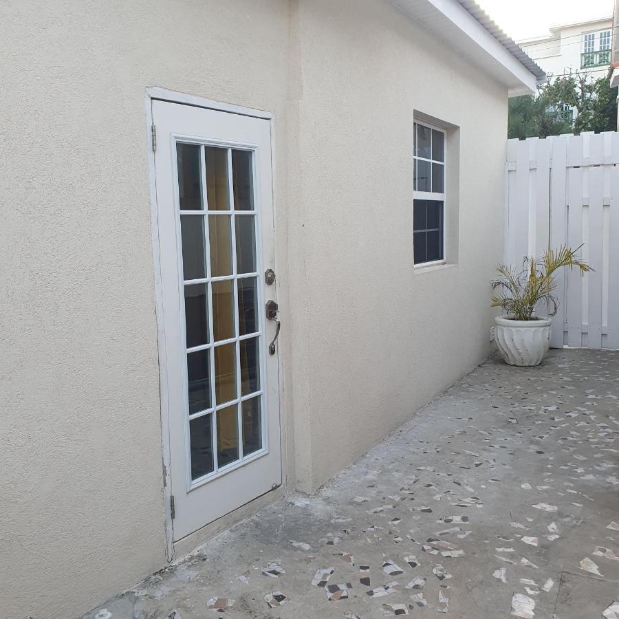 Devachan Apartments Bridgetown Luaran gambar